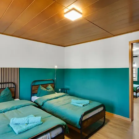 Moderne & Rustikale I Kostenlose Parkplaetze I Zentral I Naehe Koeln Messe Deutz I Anbindung Appartement *