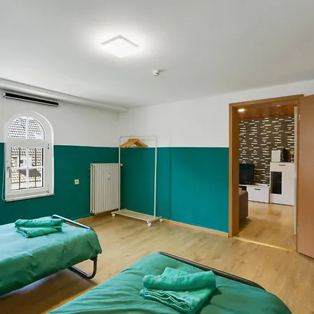 Moderne & Rustikale I Kostenlose Parkplaetze I Zentral I Naehe Koeln Messe Deutz I Anbindung * Eitorf