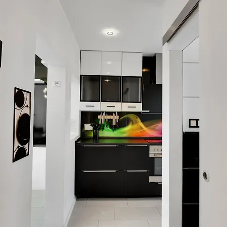 Moderne & Rustikale I Kostenlose Parkplaetze I Zentral I Naehe Koeln Messe Deutz I Anbindung *