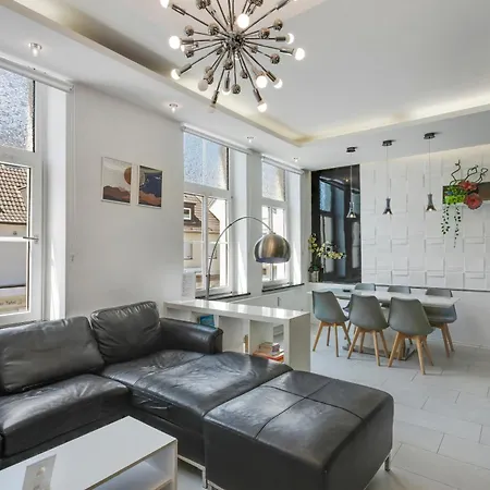 Apartamento Moderne & Rustikale I Kostenlose Parkplaetze I Zentral I Naehe Koeln Messe Deutz I Anbindung Eitorf