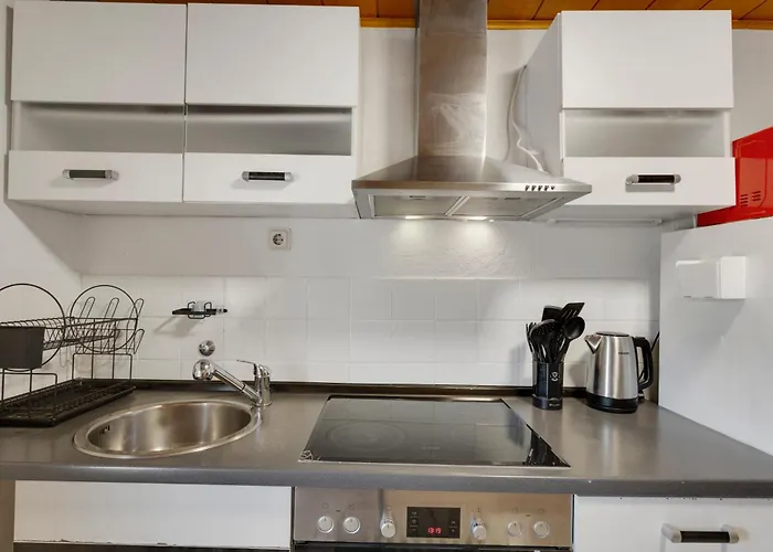 Moderne & Rustikale I Kostenlose Parkplaetze I Zentral I Naehe Koeln Messe Deutz I Anbindung Daire *