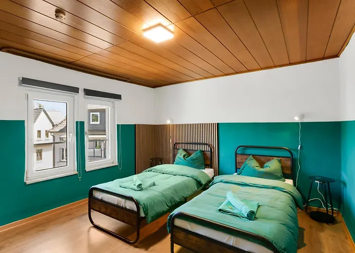 Moderne & Rustikale I Kostenlose Parkplaetze I Zentral I Naehe Koeln Messe Deutz I Anbindung