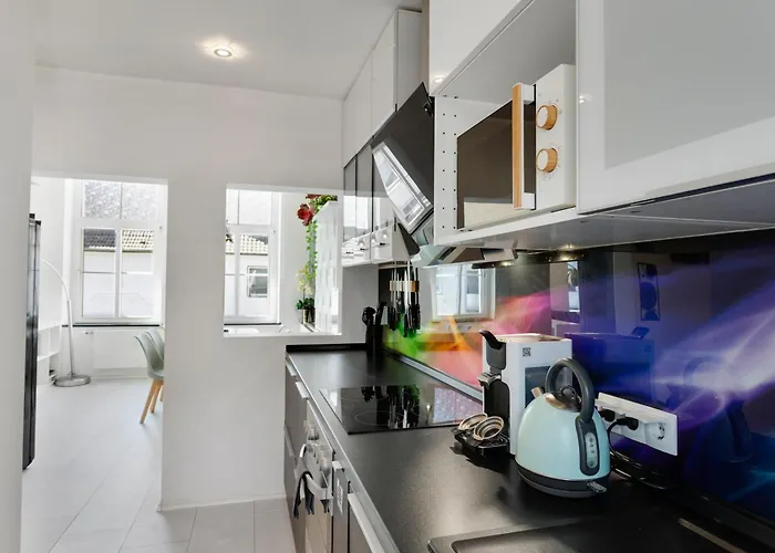 Appartement Moderne & Rustikale I Kostenlose Parkplaetze I Zentral I Naehe Koeln Messe Deutz I Anbindung Eitorf