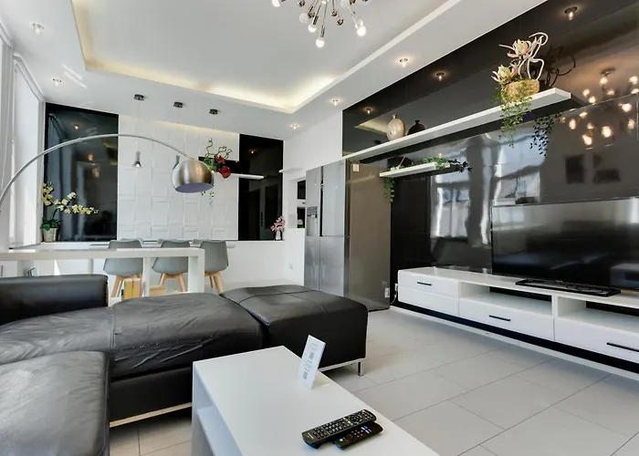 Moderne & Rustikale I Kostenlose Parkplaetze I Zentral I Naehe Koeln Messe Deutz I Anbindung *