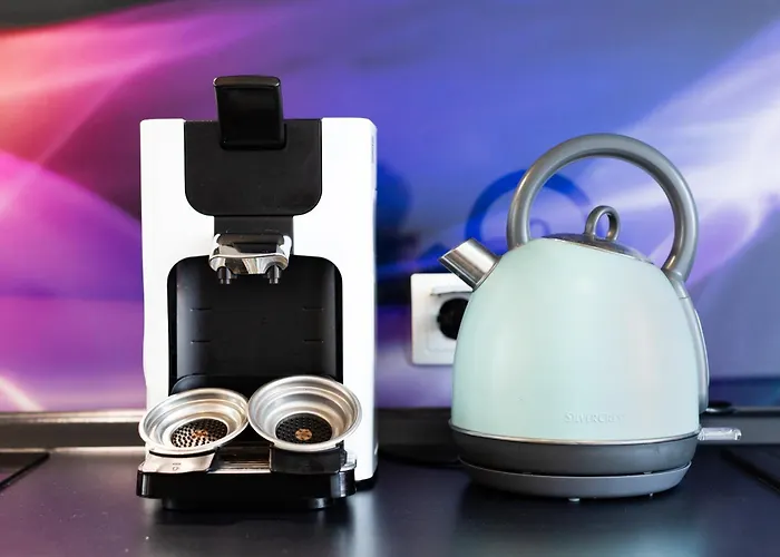 Moderne & Rustikale I Kostenlose Parkplaetze I Zentral I Naehe Koeln Messe Deutz I Anbindung