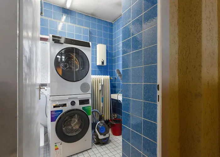 Moderne & Rustikale I Kostenlose Parkplaetze I Zentral I Naehe Koeln Messe Deutz I Anbindung Lejlighed *