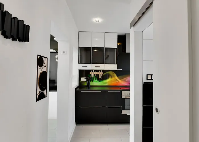 Moderne & Rustikale I Kostenlose Parkplaetze I Zentral I Naehe Koeln Messe Deutz I Anbindung *